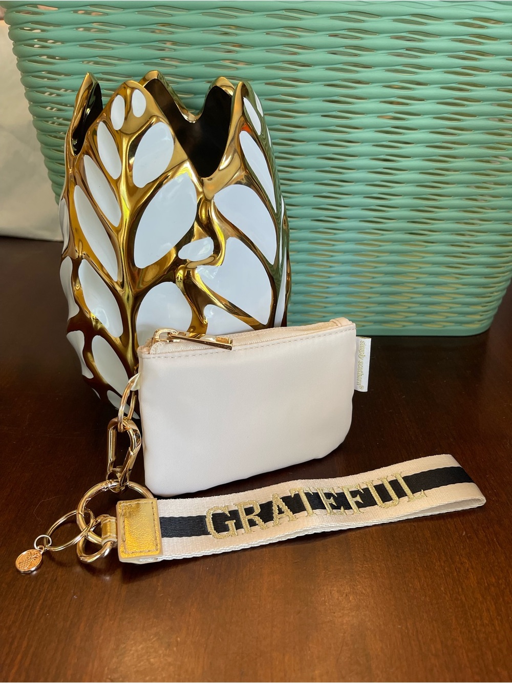 NWOT Inspire Keyfob Wallet - Grateful - by Simply Southern Cream color